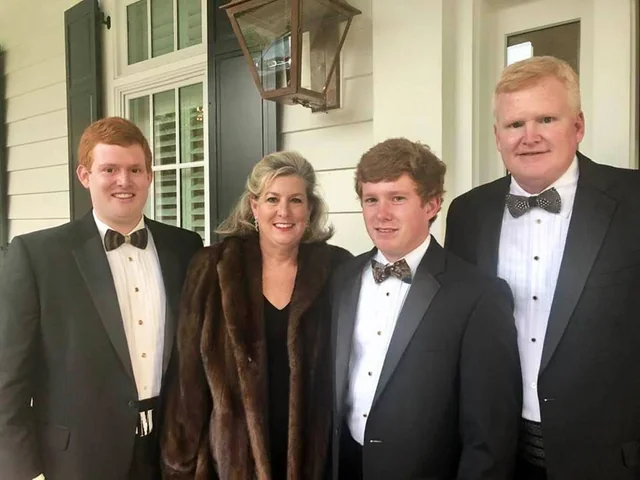 Alex Murdaugh with his wife and sons.