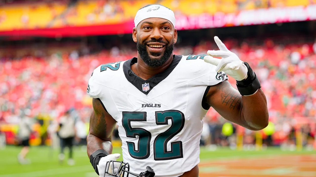 Za'Darius Smith's net worth is over $25 million in 2025.