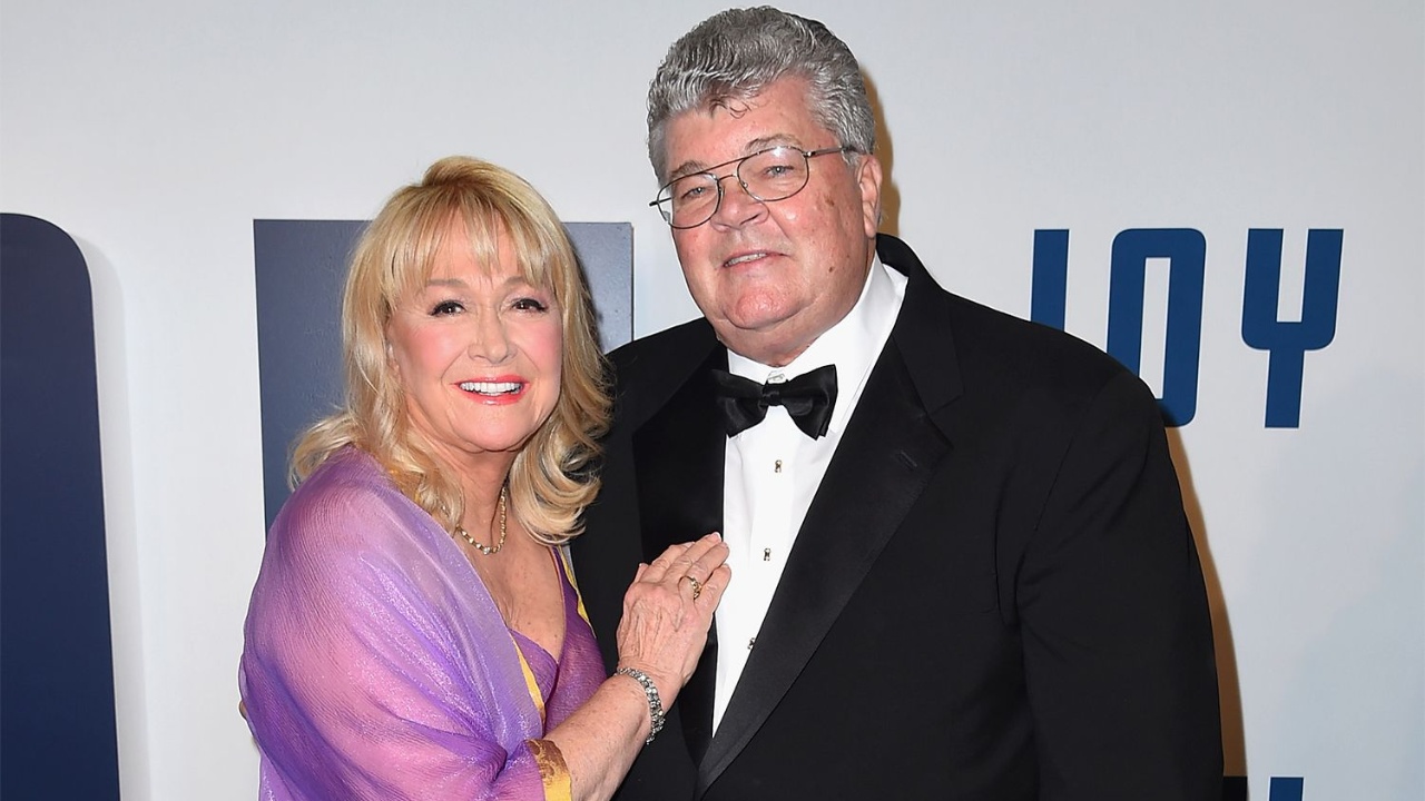 Robert Charles Hunter Net Worth: $20M | Diane Ladd Husband